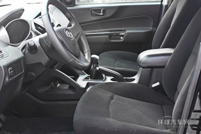 2013款 2.4L 兩驅(qū)經(jīng)典型