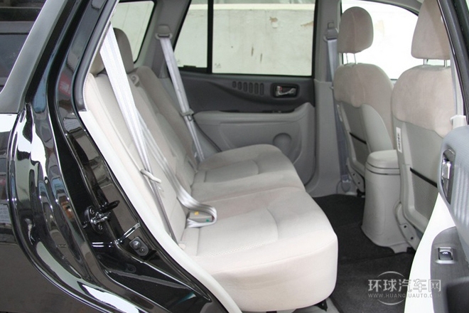 2013款 2.4L 四驅(qū)豪華版