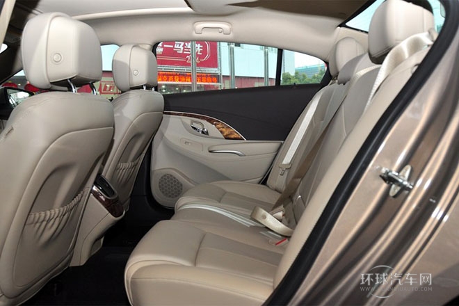 2013款 2.4L SIDI領先舒適型