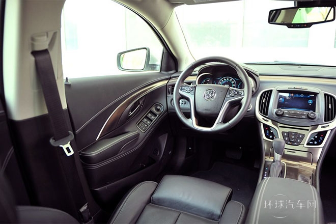 2013款 3.0T SIDI V6智享旗艦型