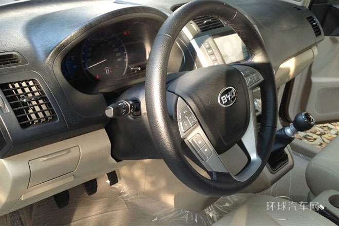 2013款 勁悅版 2.4L 手動尊貴型