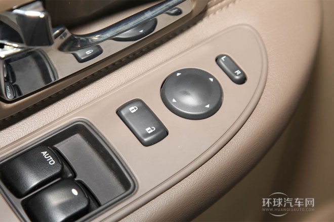 2014款 2.4L 舒適版