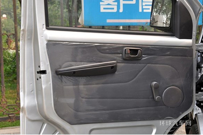 2012款 1.2L 雙排基本型