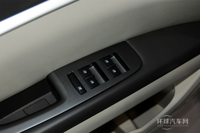 2013款 2.4L CT豪華商務舒適版