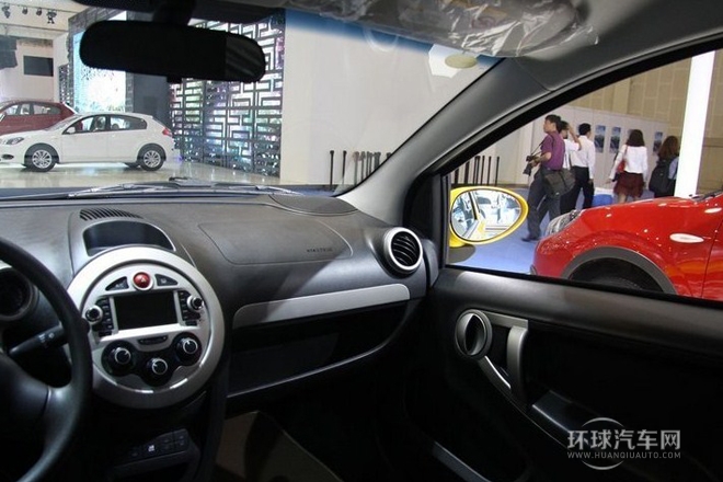 2012款 CROSS 1.3L 豪華型