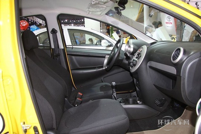 2012款 CROSS 1.3L 豪華型