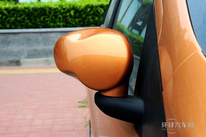 2013款 1.0L 豪華型