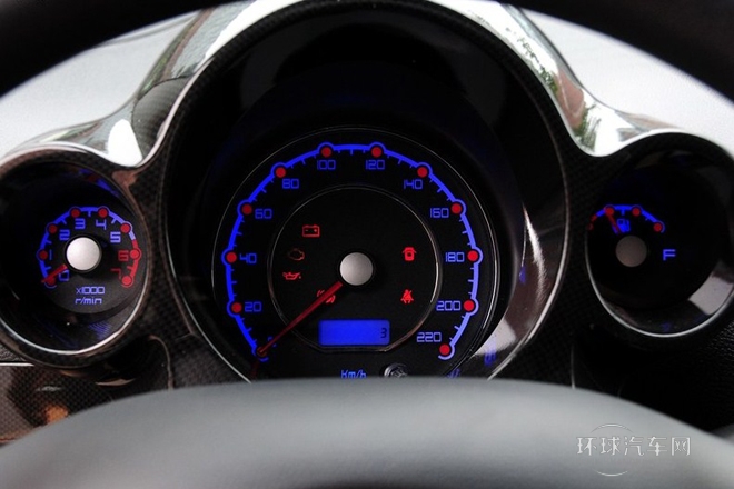 2013款 1.0L 豪華型