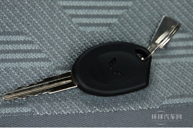 2012款 1.5L加長基本型