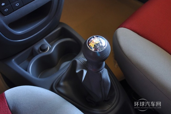 2013款 1.0L 舒適型