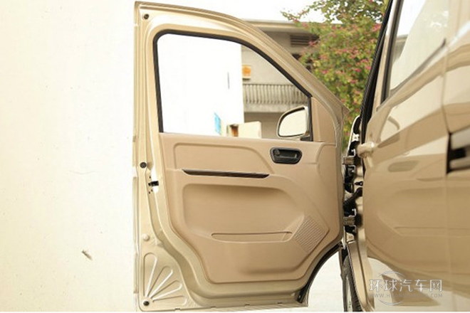 2012款 1.5L加長基本型