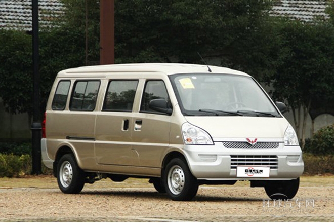 2012款 1.5L加長基本型