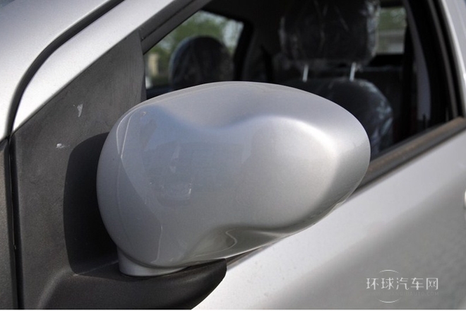 2013款 國際版 1.0L 導(dǎo)航型