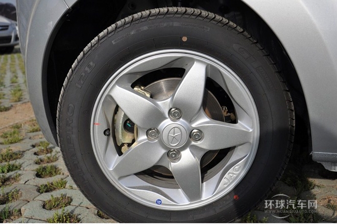 2013款 國(guó)際版 1.0L 導(dǎo)航型