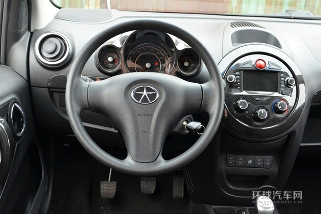 2013款 國際版 1.0L 豪華型