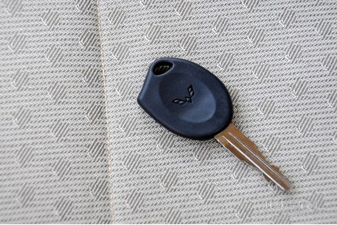 2011款 1.2L標(biāo)準(zhǔn)型