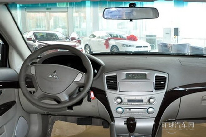 2012款 2.4L 尊貴升級版