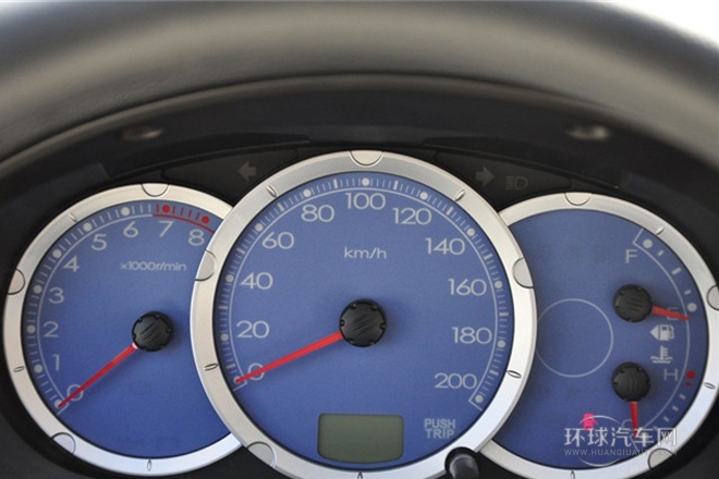 2011款 2.0L 手動擋經典型