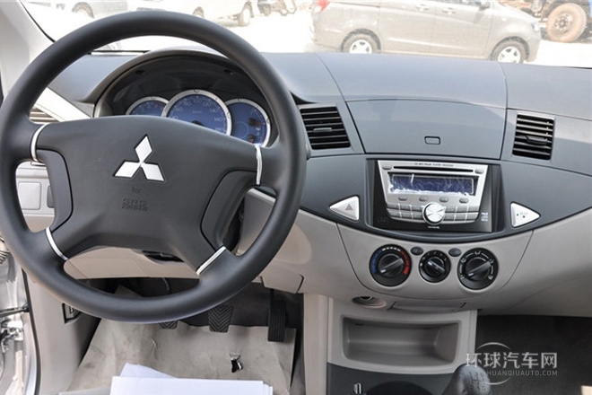 2011款 2.0L 手動擋經(jīng)典型