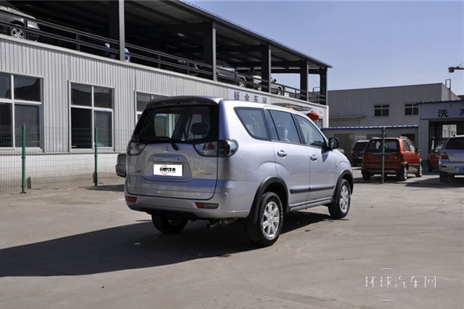 2011款 2.0L 手動擋經典型