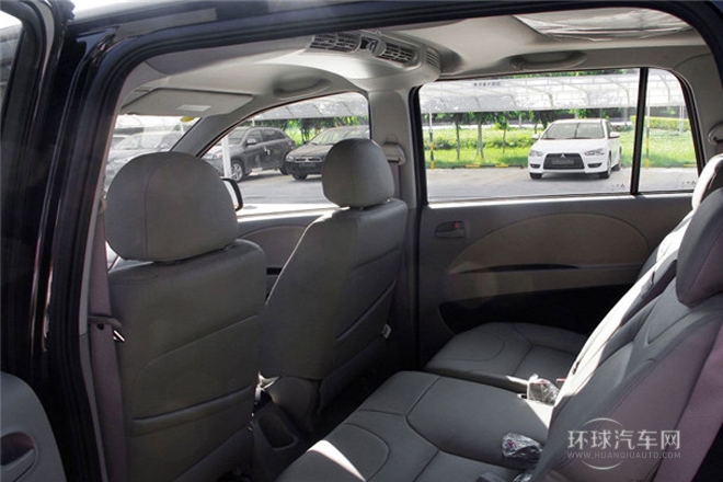 2011款 2.0L 手動擋豪華型