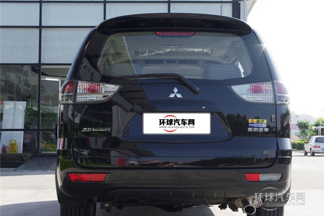 2011款 2.0L 手動(dòng)擋豪華型