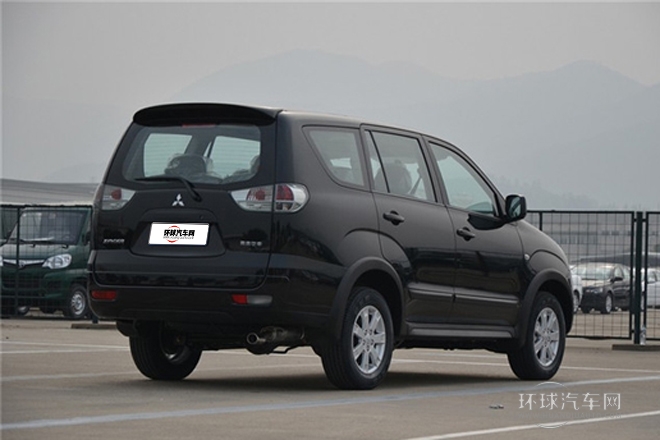 2011款 2.0L 手動擋豪華型