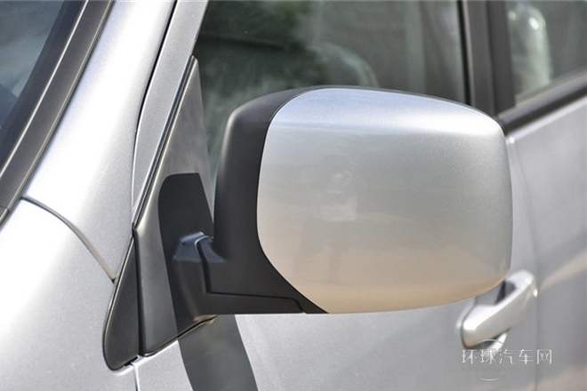 2011款 2.0L 自動擋豪華型