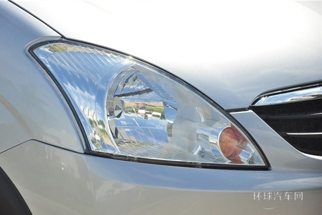 2011款 2.0L 自動(dòng)擋豪華型