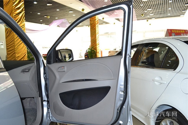 2011款 2.0L 自動擋旗艦型