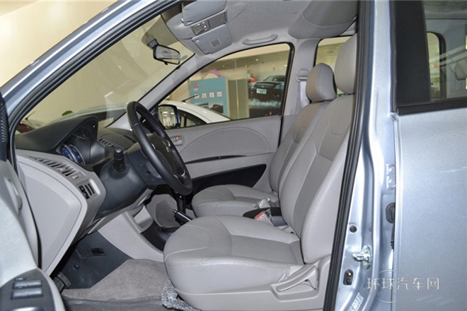 2011款 2.0L 自動擋旗艦型