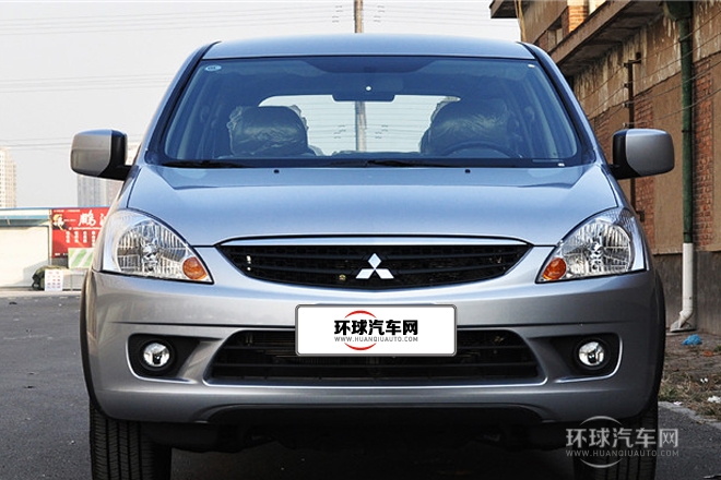 2011款 2.0L 自動擋旗艦型