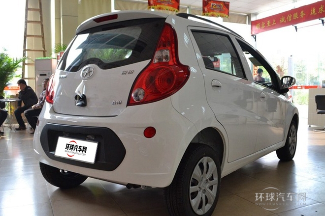 2013款 國際版 1.0L 舒適型