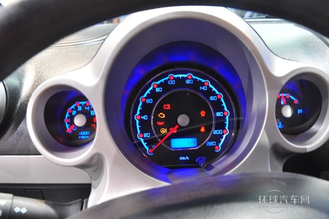 2014款 J2 1.0L 豪華型