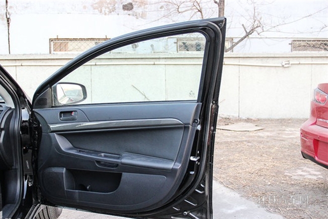 2013款 風尚版 1.6L 手動經典型