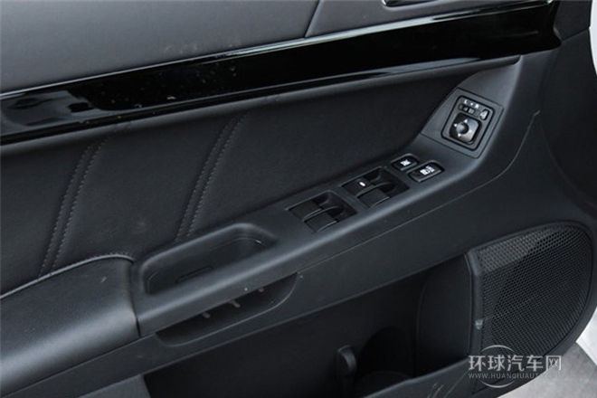 2013款 風(fēng)尚版 1.6L 手動豪華型