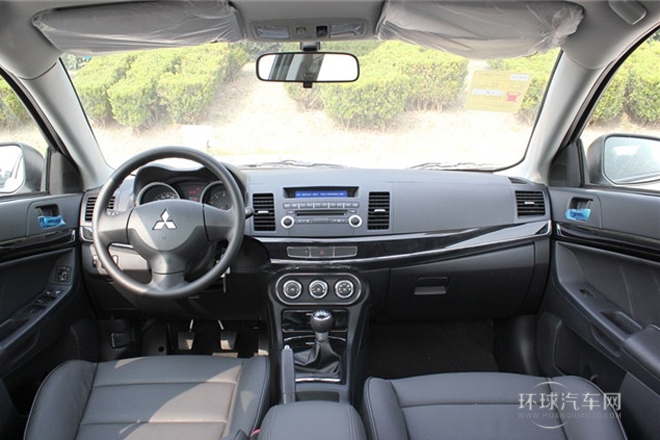 2013款 風(fēng)尚版 1.6L 手動(dòng)豪華型