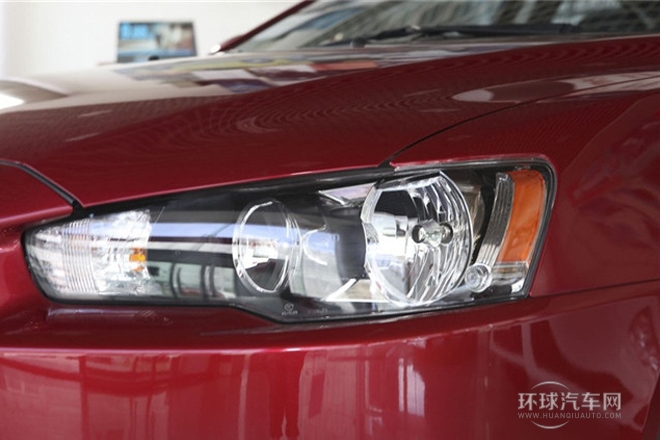 2013款 時(shí)尚版 1.8L 手動(dòng)睿智型