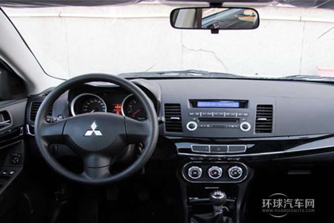 2013款 時尚版 1.8L 手動舒適型