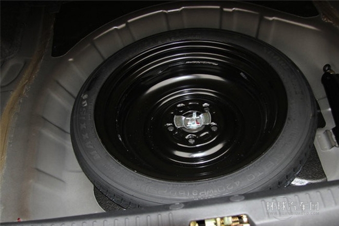 2013款 時尚版 1.8L CVT舒適型