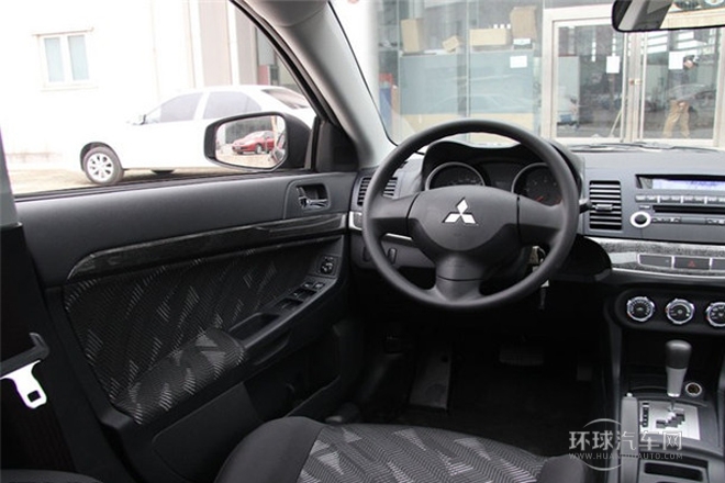 2013款 時(shí)尚版 1.8L CVT舒適型