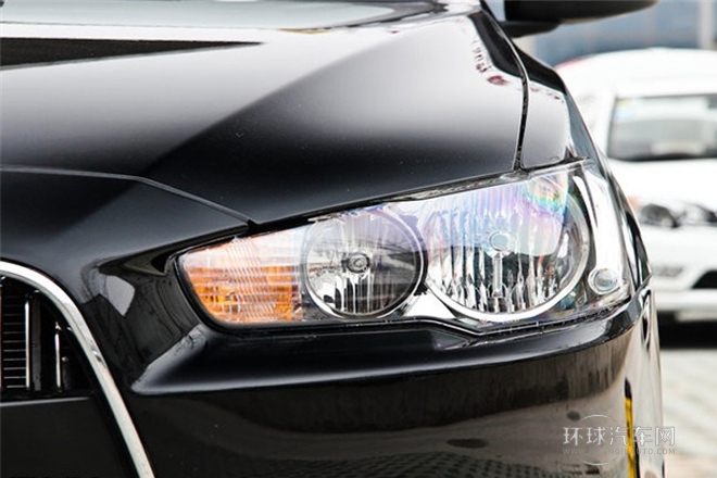 2013款 時(shí)尚版 1.8L CVT舒適型