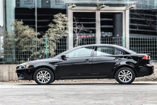 2013款 時尚版 1.8L CVT舒適型