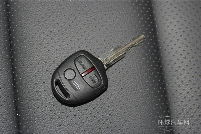 2013款 致尚版 1.8L 手動豪華型