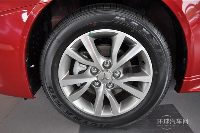 2013款 致尚版 1.8L 手動(dòng)豪華型