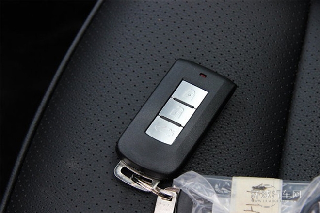 2013款 致尚版 1.8L CVT豪華型