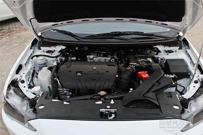 2013款 致尚版 1.8L CVT豪華型