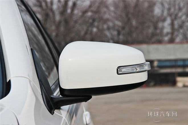 2013款 致尚版 1.8L CVT豪華型