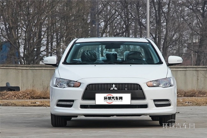 2013款 致尚版 1.8L CVT豪華型