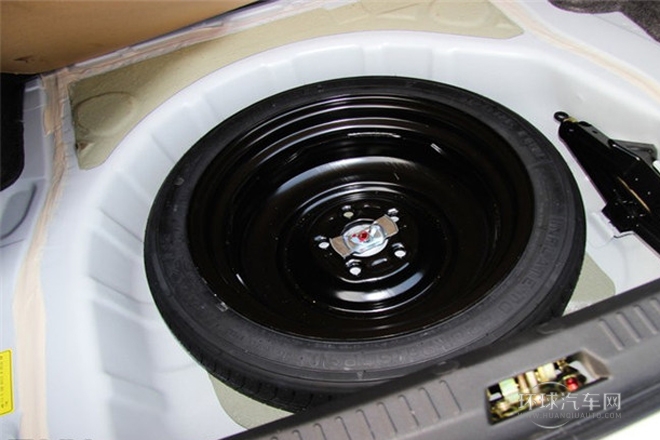 2013款 致炫版 2.0L 手動舒適型